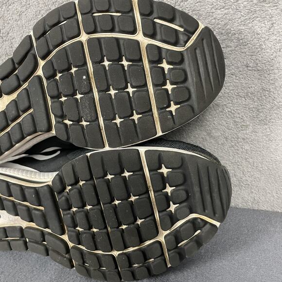 Nike Zoom Vomero 13 Shoes Mens Size 12 Black White Running Sneakers Athletic - Picture 14 of 15